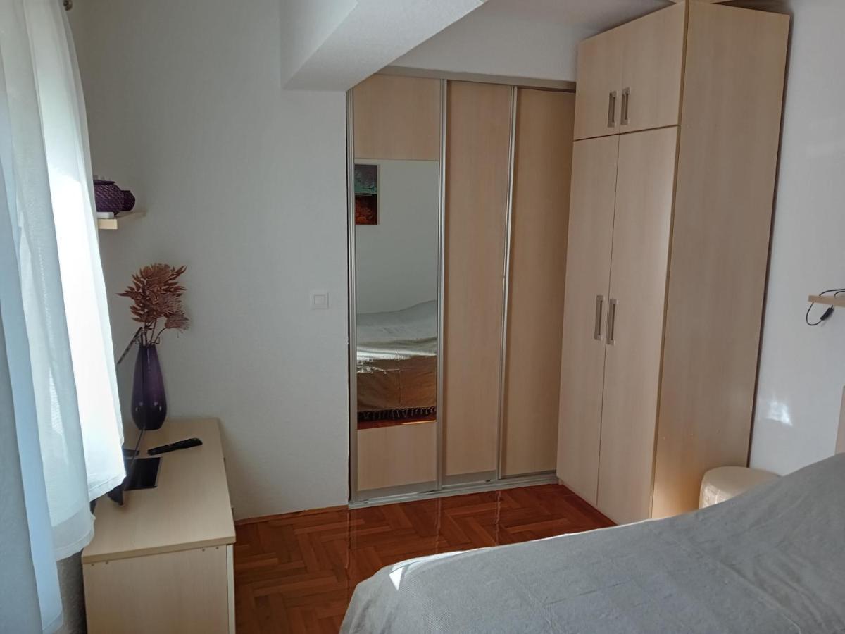 Apartment Nikol Pula Exteriér fotografie